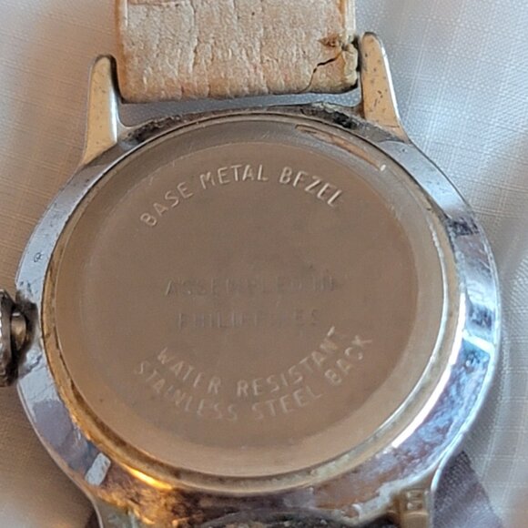 Peanuts 1958 United Feature Syndicate Snoopy Mechanical Watch Needs Band - Picture 4 of 6